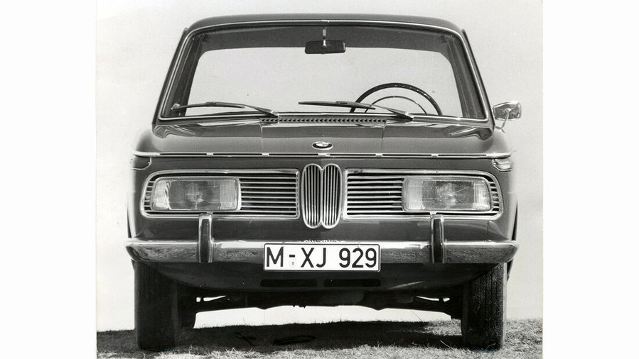 BMW 2000 (1966)