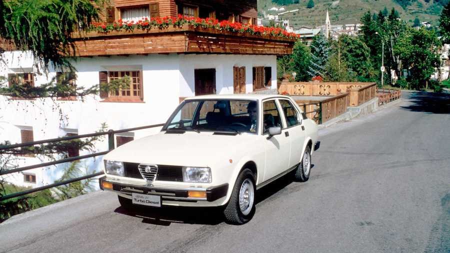 Alfa Romeo Alfetta: la berlina italiana celebra su 50 aniversario