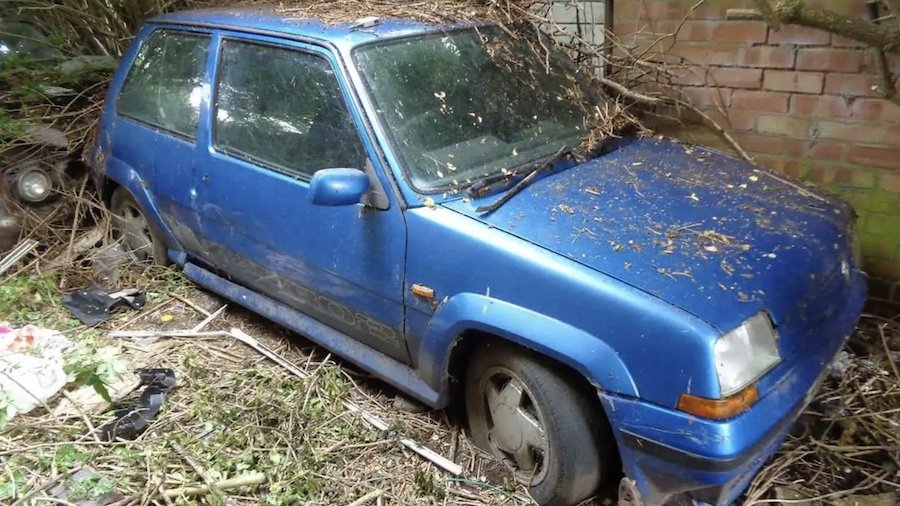 ¿Restaurarías este Renault 5 GT Turbo abandonado de 1988 ?