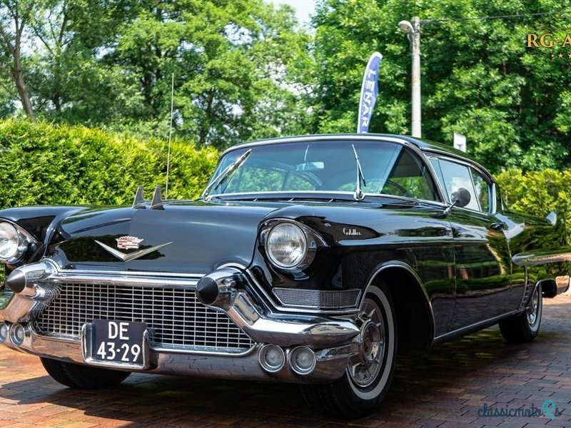 1957 Cadillac Deville in Poland - 4