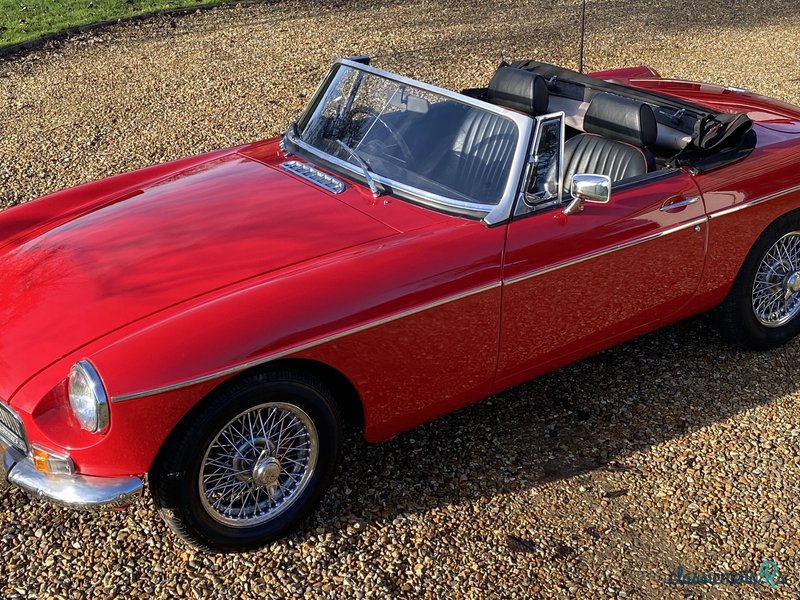 1971 MG Mgb Roadster in Worcestershire - 6