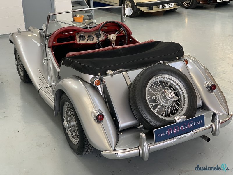1954 MG TF in Yorkshire - 3