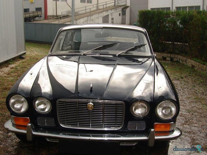 1970' Jaguar XJ6 for sale. Portugal