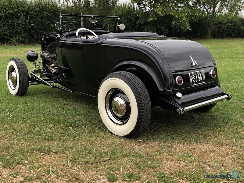 ретро авто 1932 ford